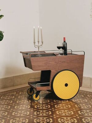 Wood Commercial Furniture Customized Iron and Wood Trolley Metal Cart with Wheels Suitable Hotels Bars