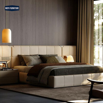 Metal Frame Soft Bed Luxury Home Furniture Italian Design Villa Master Bedroom Furniture Leather King Size Bed