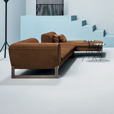 High-end Red Fabric Sofa With Metal Legs Luxury Elegant Sofa Set for Villa Apartment